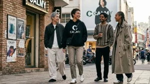 streetwear theo xu hướng Logomania với một món đồ có logo nổi bật, tinh tế.