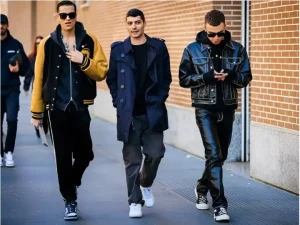 Phong streetwear sáng tạo theo tinh thần DIY cá tính và độc bản.